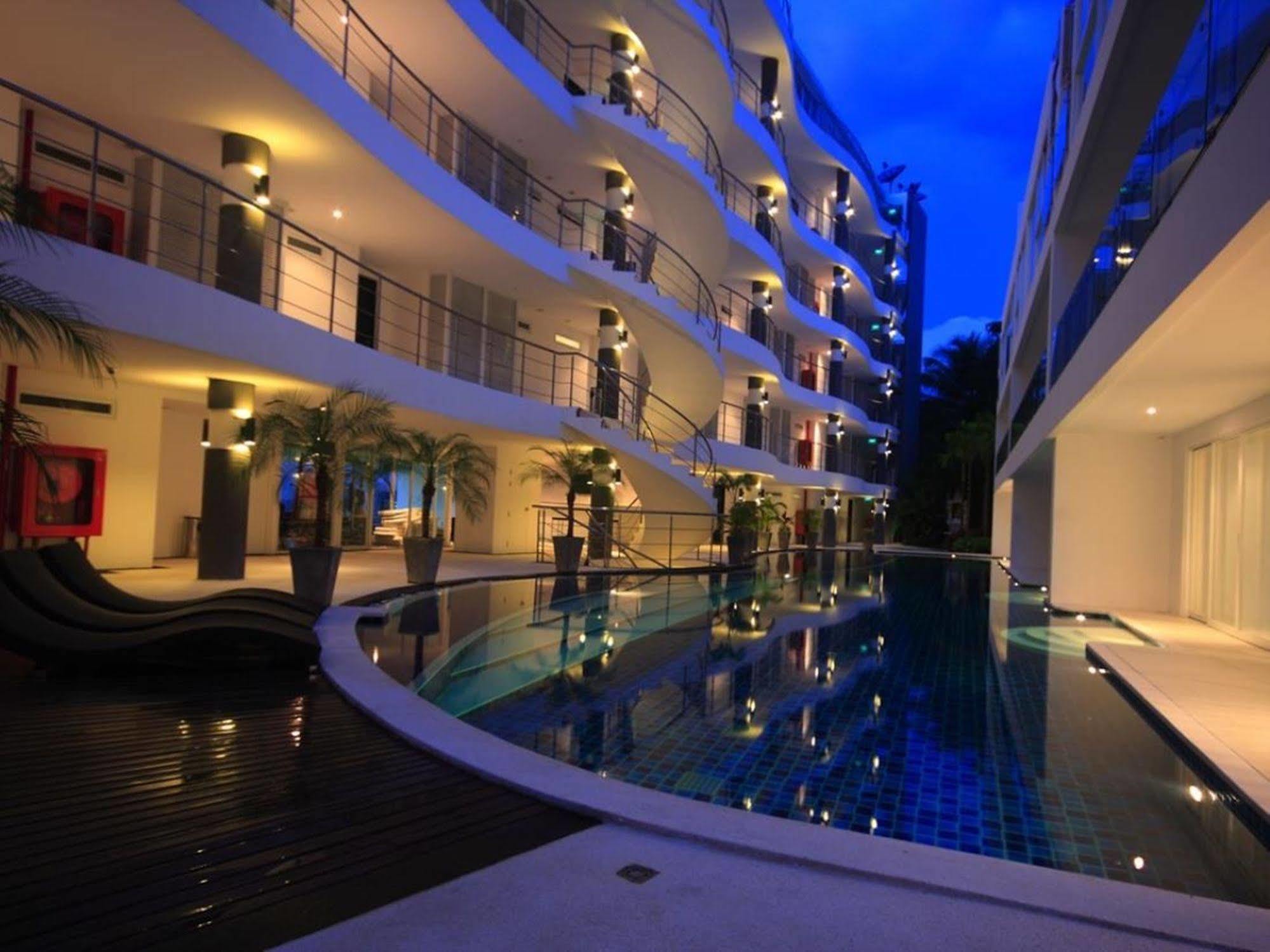Sunset Plaza By Resava Apartman Karon Kültér fotó